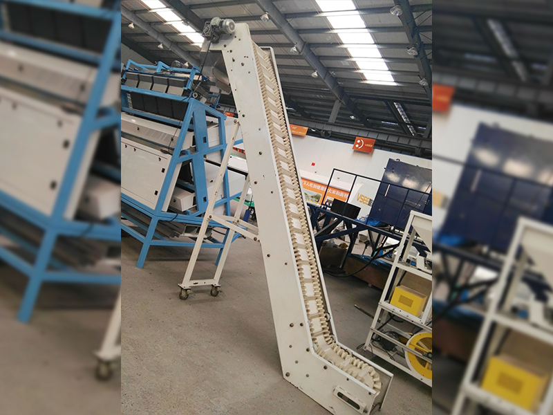 皮帶輸送機(jī)