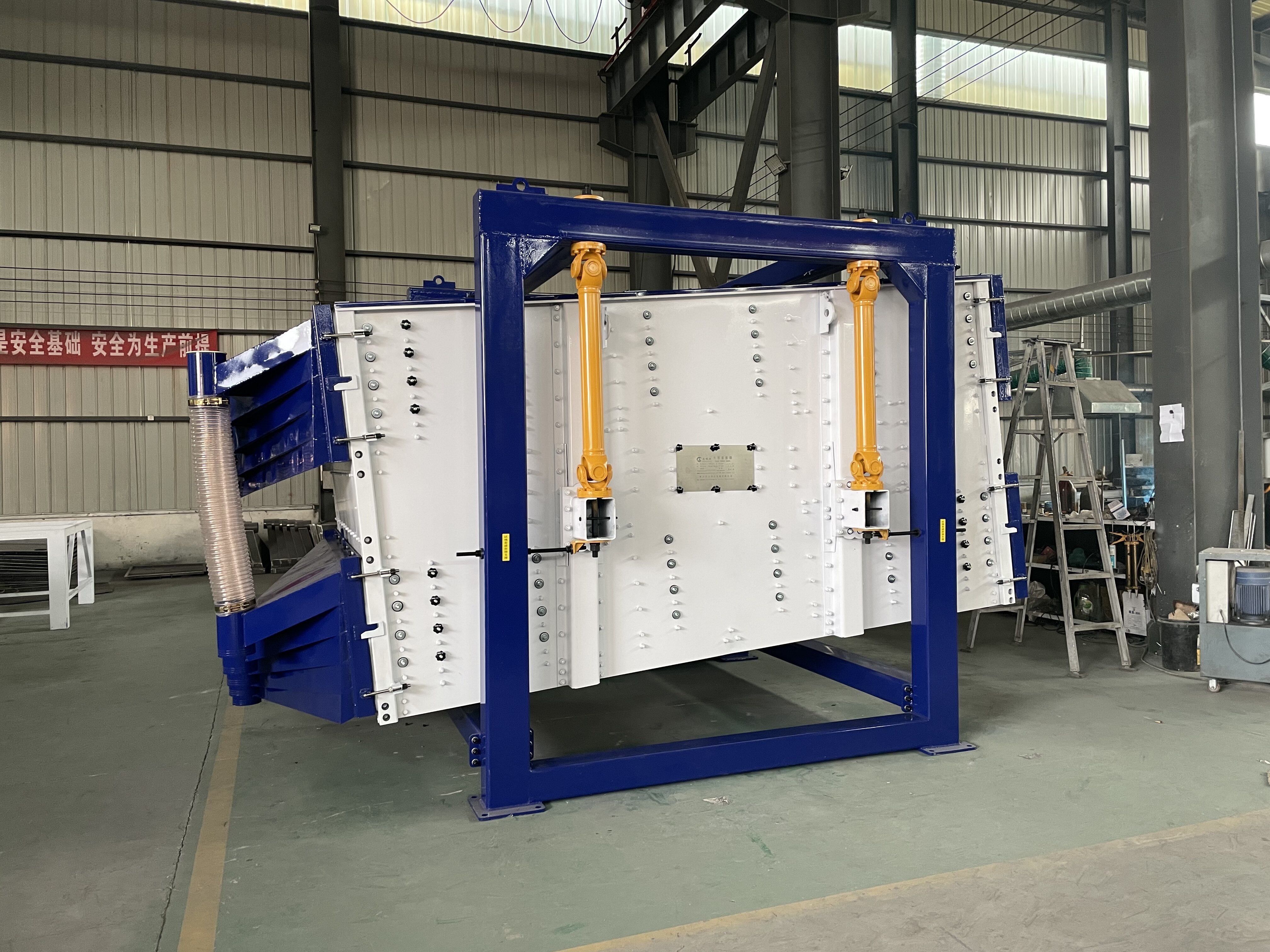 方形搖擺篩的保養(yǎng)方法之定期保養(yǎng)篇